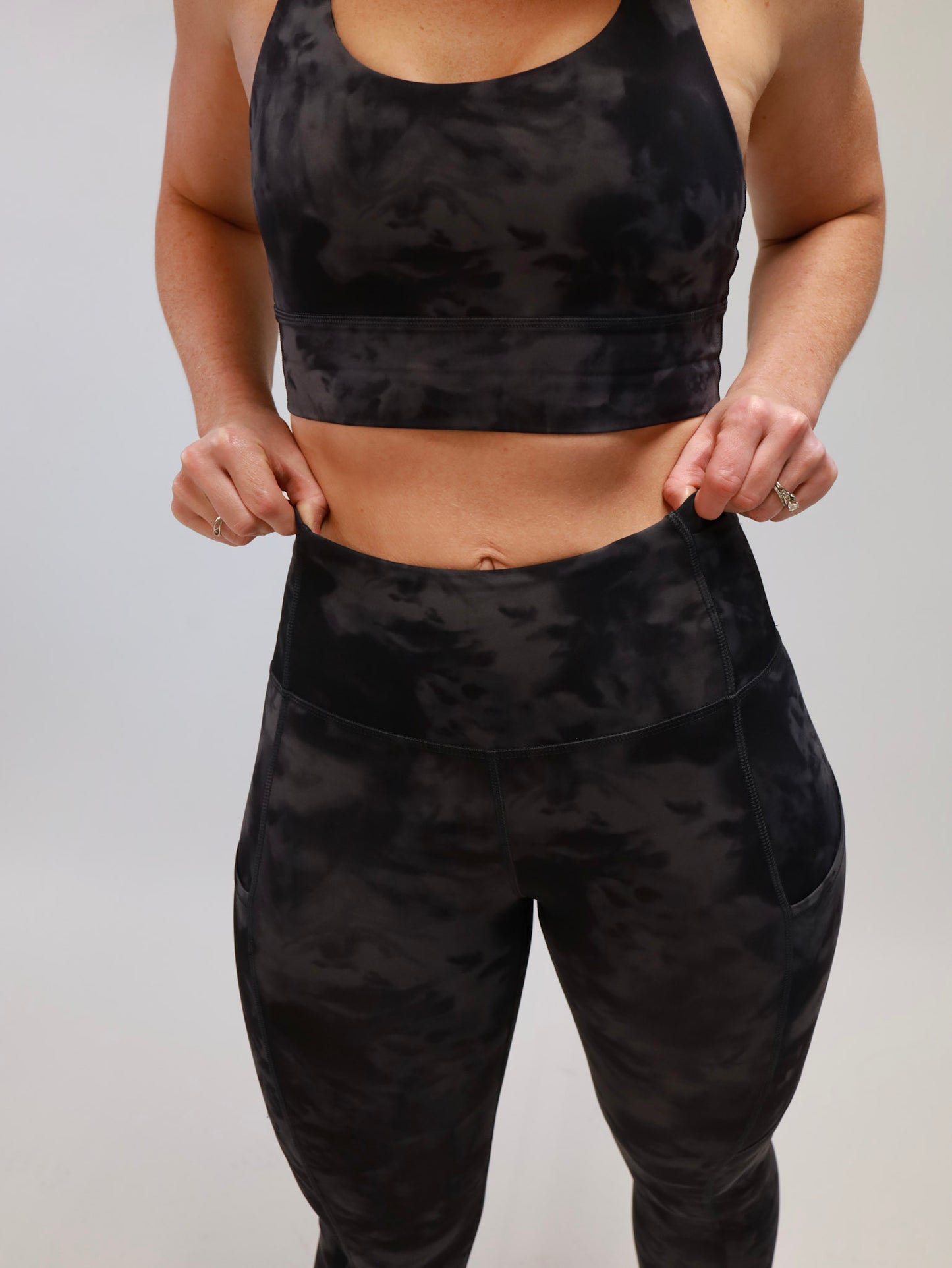 Arise Leggings